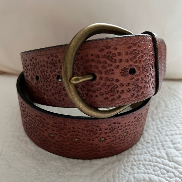 Fossil Accessories - Fossil Leather Embossed Studded Brown Leather Brass Tone Belt sz S